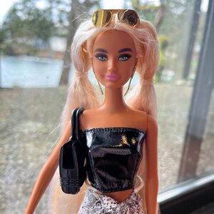 Barbie Doll 2021 Barbie Extra No. 8, Mattel